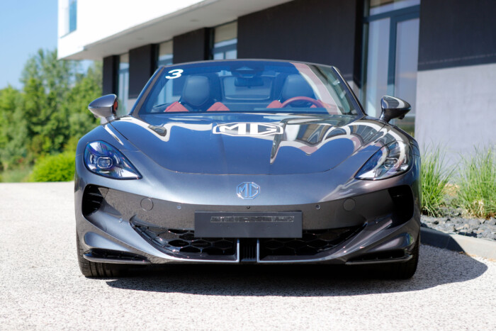 Nincs ellenfele itthon ennek a kínai autónak 17 | Vezess Nincs ellenfele itthon ennek a kínai autónak 17