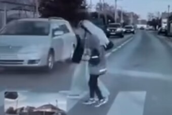 Hajszálon múlt a tragédia Miskolcon, mindent vett a kamera