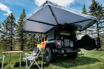 Kimaxolja az autós kempingezést ez a terepjáró