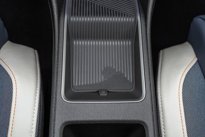 Villanymotorral tér vissza a Nissan vidám kisautója 10