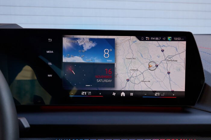 2025-ben megtanulnak magyarul a BMW-k 10