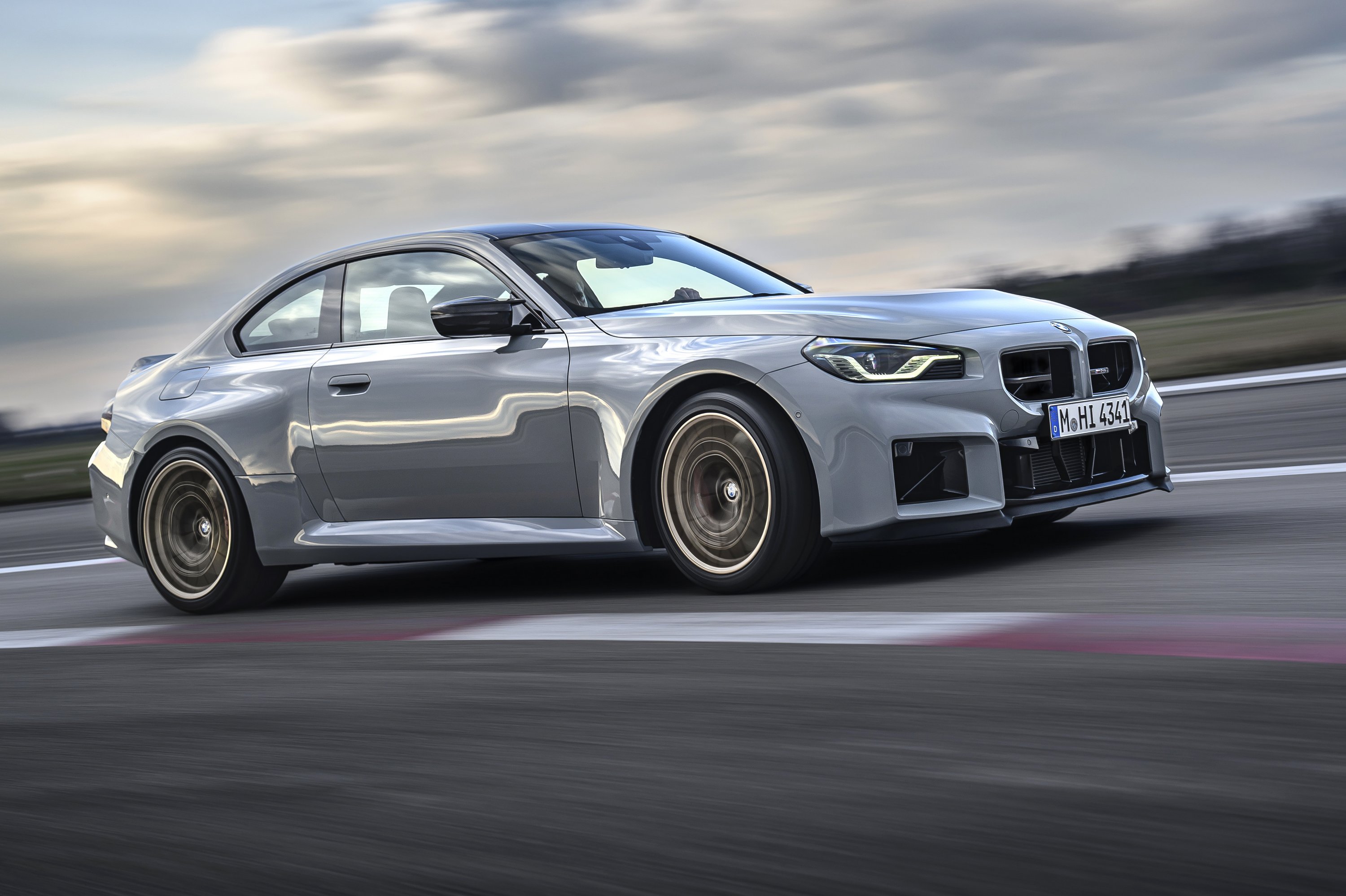 p90600846_highres_the-new-bmw-m2-cs | Vezess | Vezess