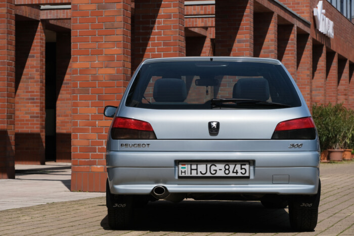 Így mennek el milliók egy olcsó használt autóra 15