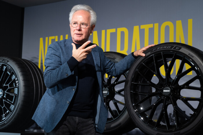 Horatio Pagani beszél a Pirellivel való együttműködésről Monzában