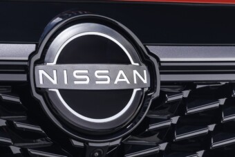 Minden hetedik munkatársát elbocsáthatja a Nissan