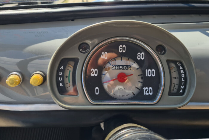 Ehhez képest egy szép Zsiguli is tucatautó 18