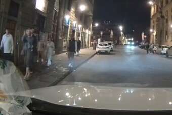 Bátorságból jeles: megtapsolta az utca a hős sofőrt