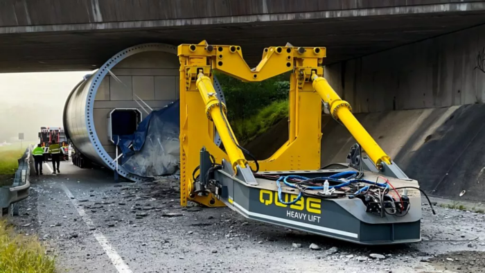 Benézte a sofőr a magasságkorlátozást, nem kicsit 1