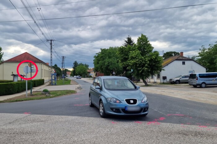 Nem látott a maszktól, elütötte a biciklist 1