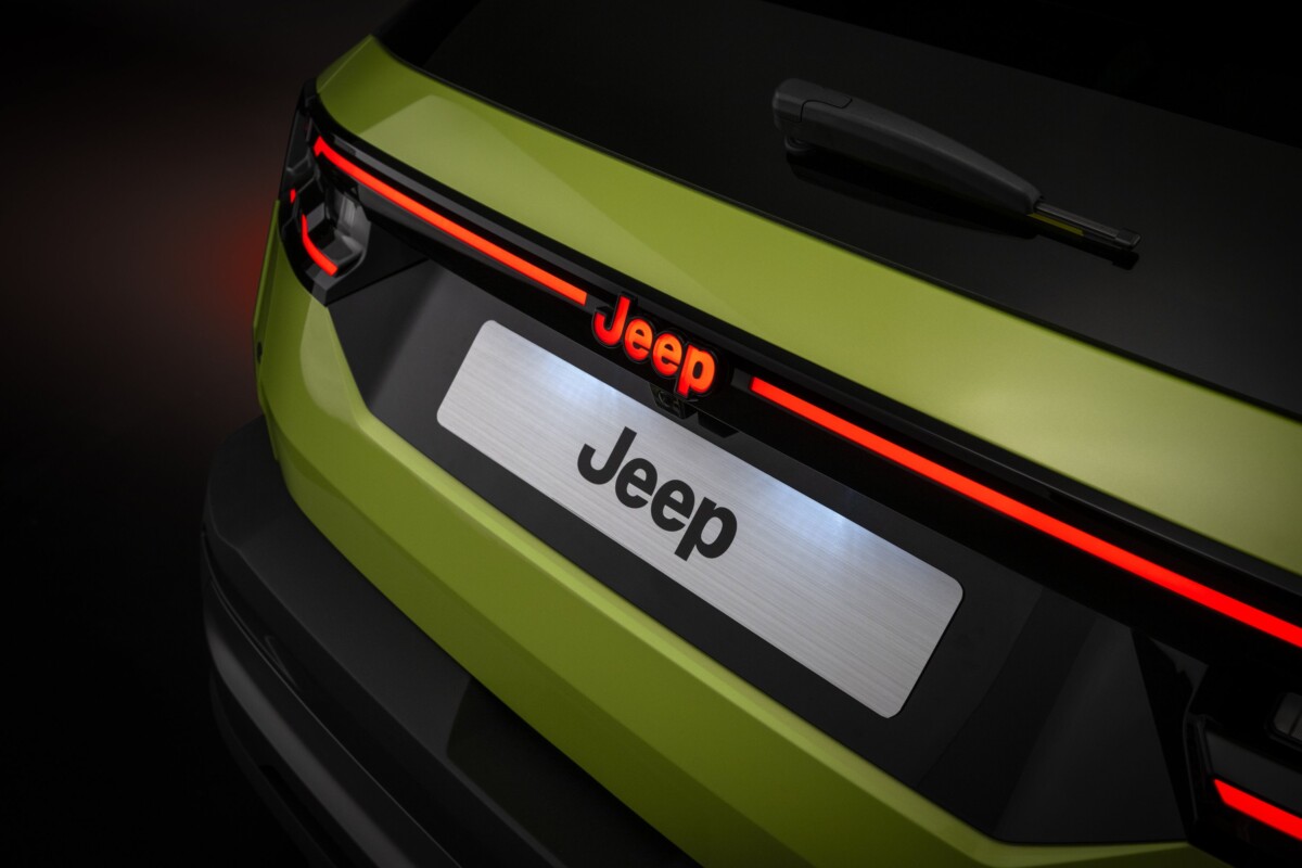 Három film mutatja, milyen a legújabb Jeep