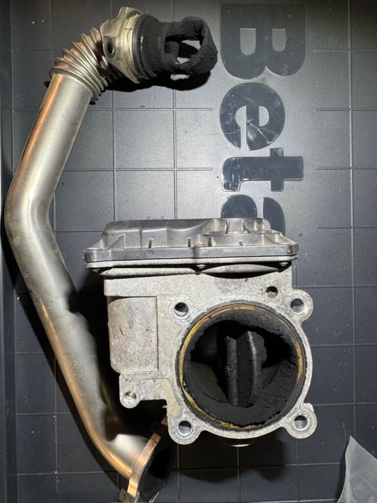 Magyaroknak ez már prémiumautó. Megéri a felárat? 9