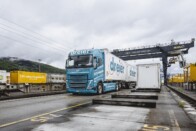 Zéró emisszió, maximális erő: Ilyen a Volvo csendes óriása 15 Zéró emisszió, maximális erő: Ilyen a Volvo csendes óriása 15