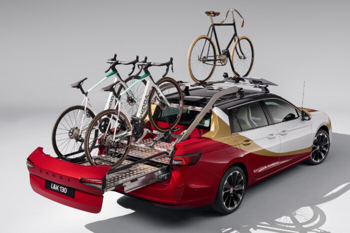 Tolóajtós pick-upot építettek egy Škoda kombiból 8