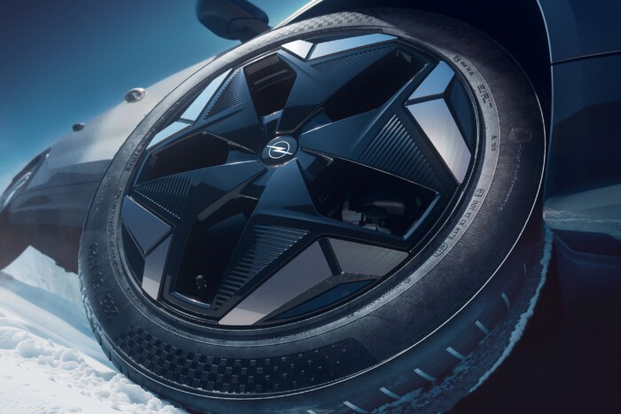 Új alfa-hím született az Opel-falkában 7