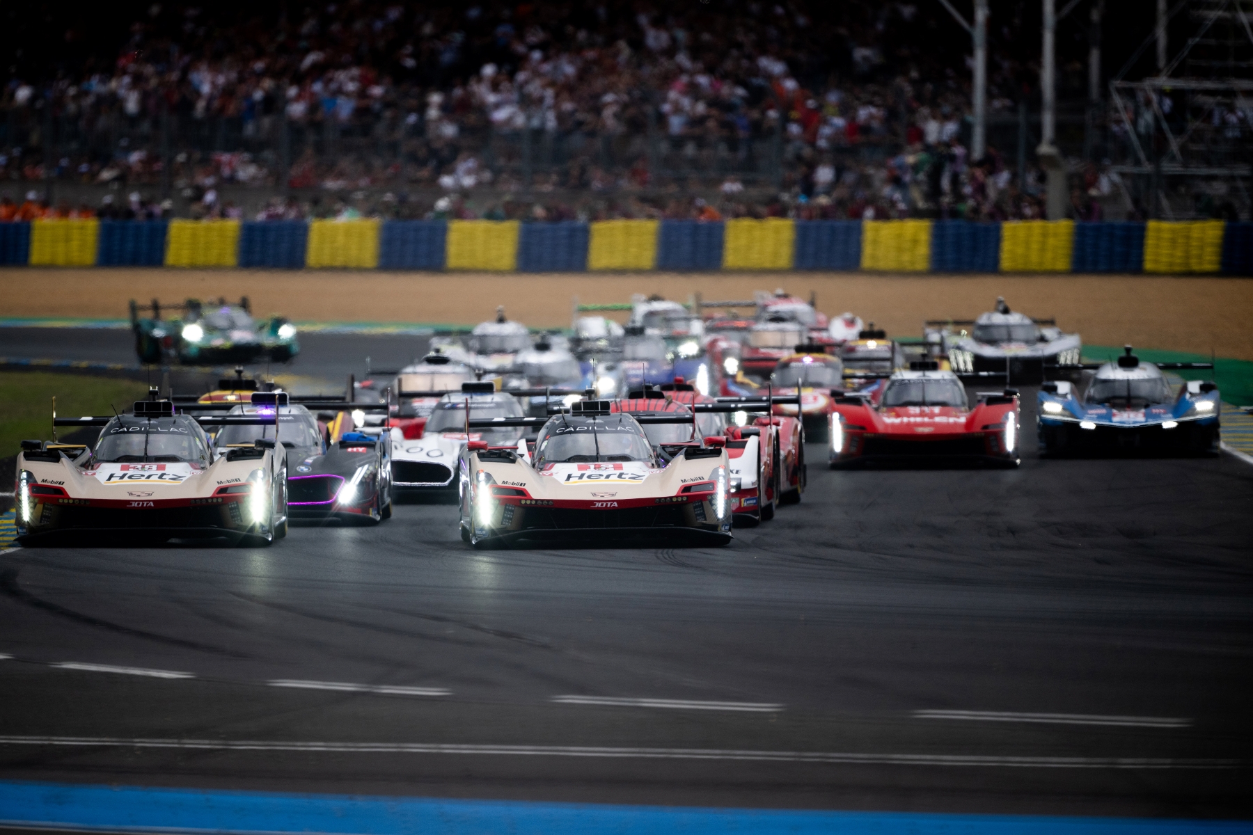 Le Mans 24 Hours - Race | Vezess | Vezess