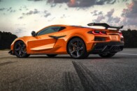 Pokoli tempóban menekült egy tini a rendőrök elől, videón az elkapása 6