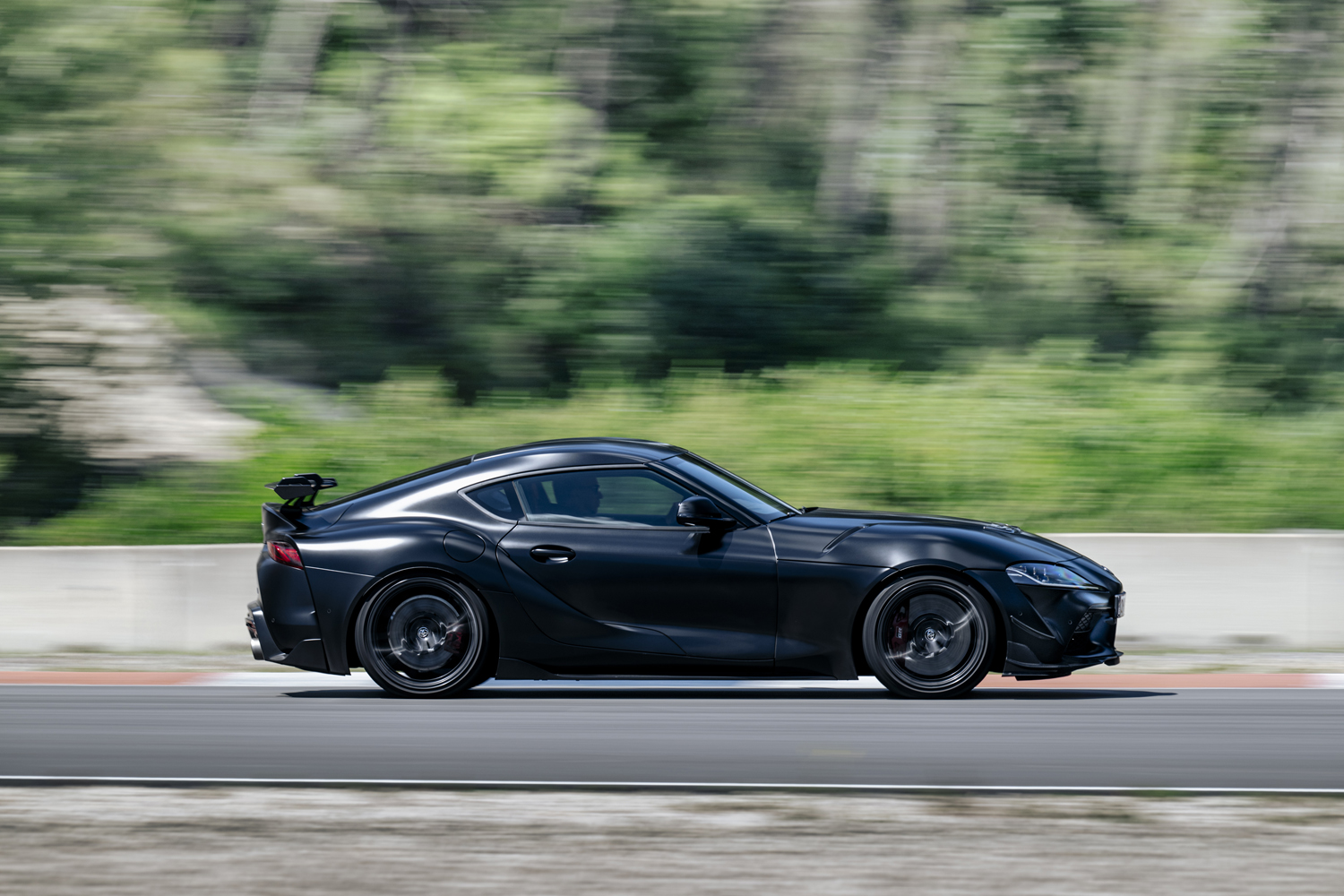 2026-grsupraa90finaledition-matteblack-dynamic-022 | Vezess | Vezess