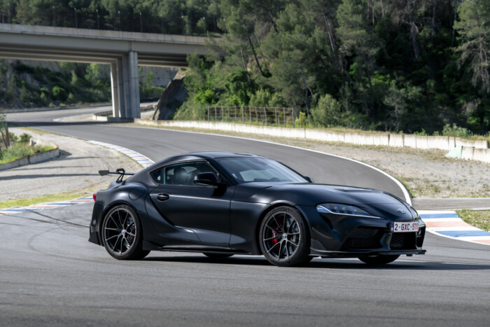 Nincs ennél drágább Toyota Európában, kipróbáltuk 26 | Vezess Nincs ennél drágább Toyota Európában, kipróbáltuk 26