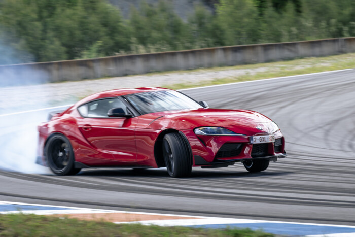 Nincs ennél drágább Toyota Európában, kipróbáltuk 18 | Vezess Nincs ennél drágább Toyota Európában, kipróbáltuk 18