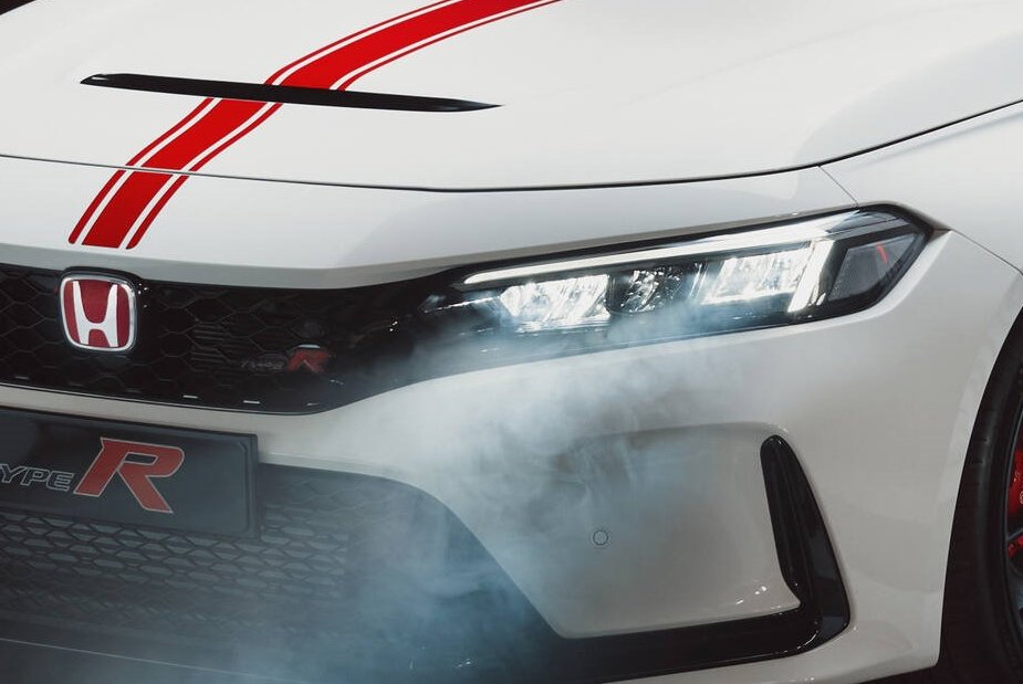 Különleges kivitellel búcsúzik a legádázabb Honda