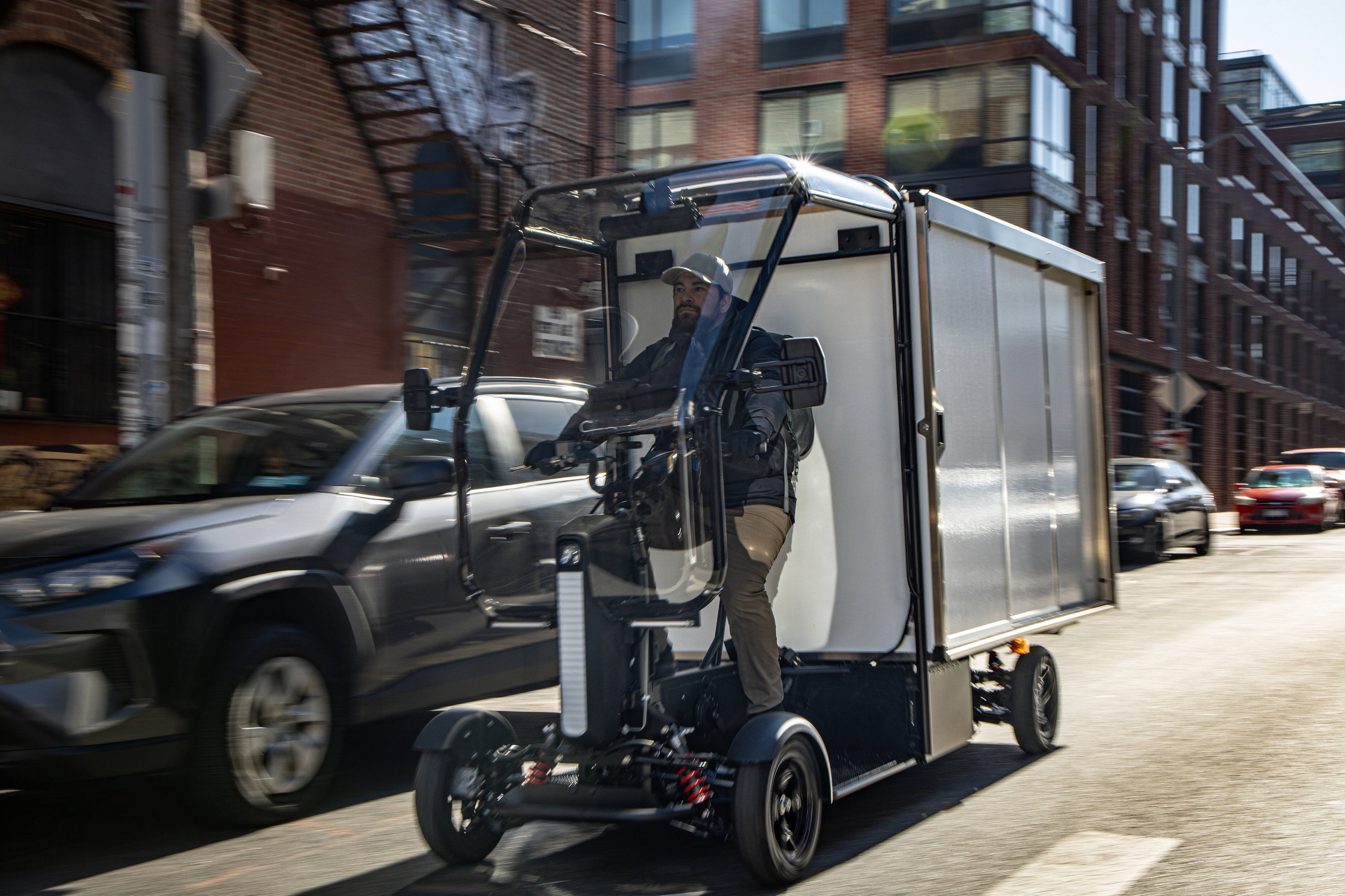 Fastport eQuad during pilot testing in New York 1 | Vezess | Vezess