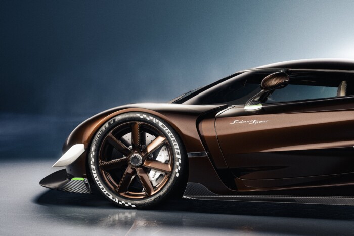 Ultrakönnyű, piszok erős, extrém drága az új Koenigsegg 8