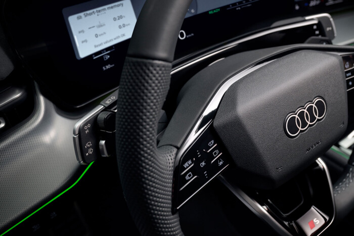 Beültünk a legújabb magyar autóba 17