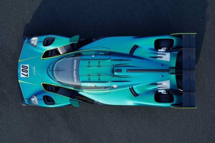 Magánhasználatra készült ez a Le Mans-i versenyautó 11