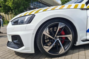 Felismerhetetlen autókat kezdett használni a rendőrség