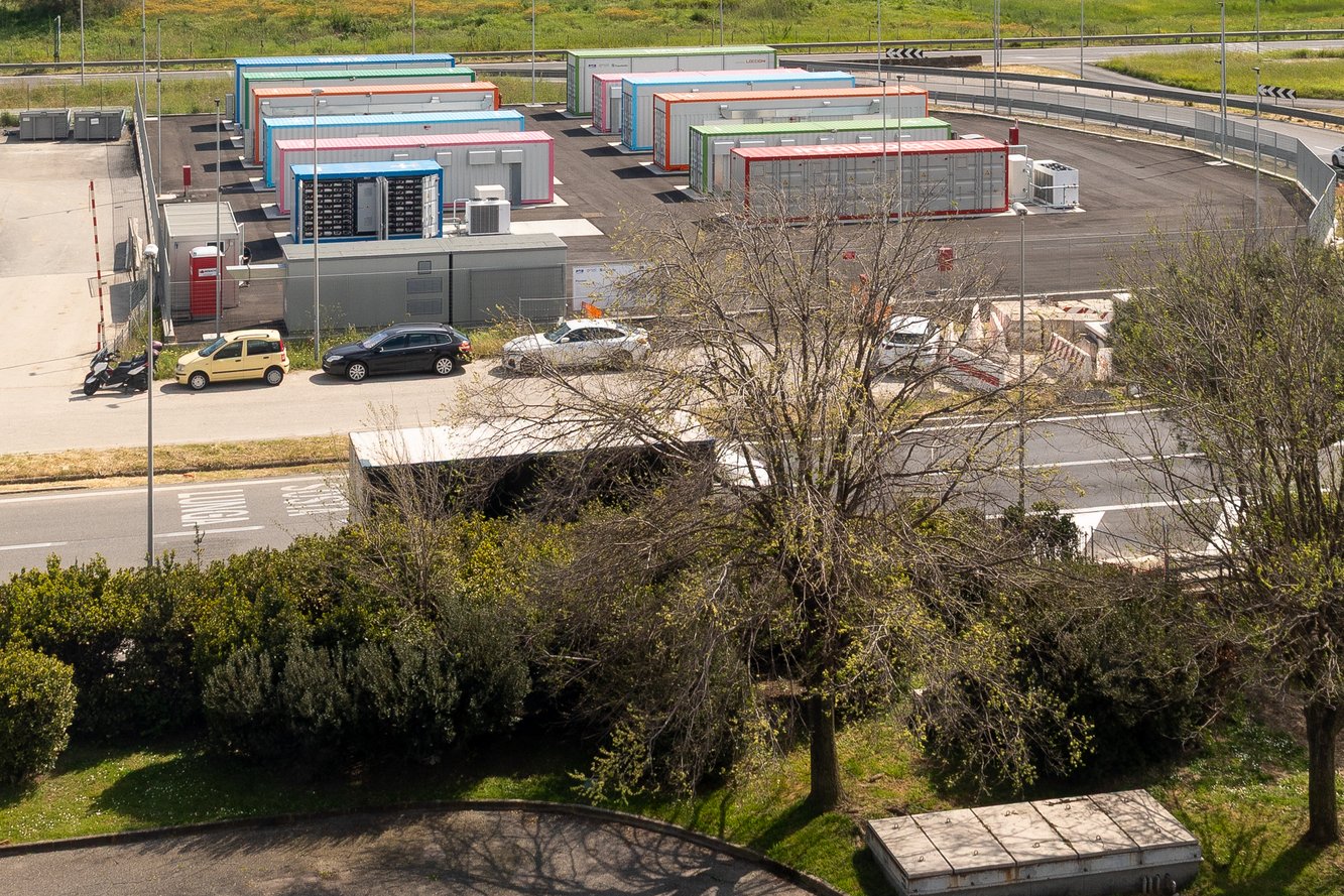 Battery Energy Storage System at Rome Fiumicino Airport | Vezess | Vezess