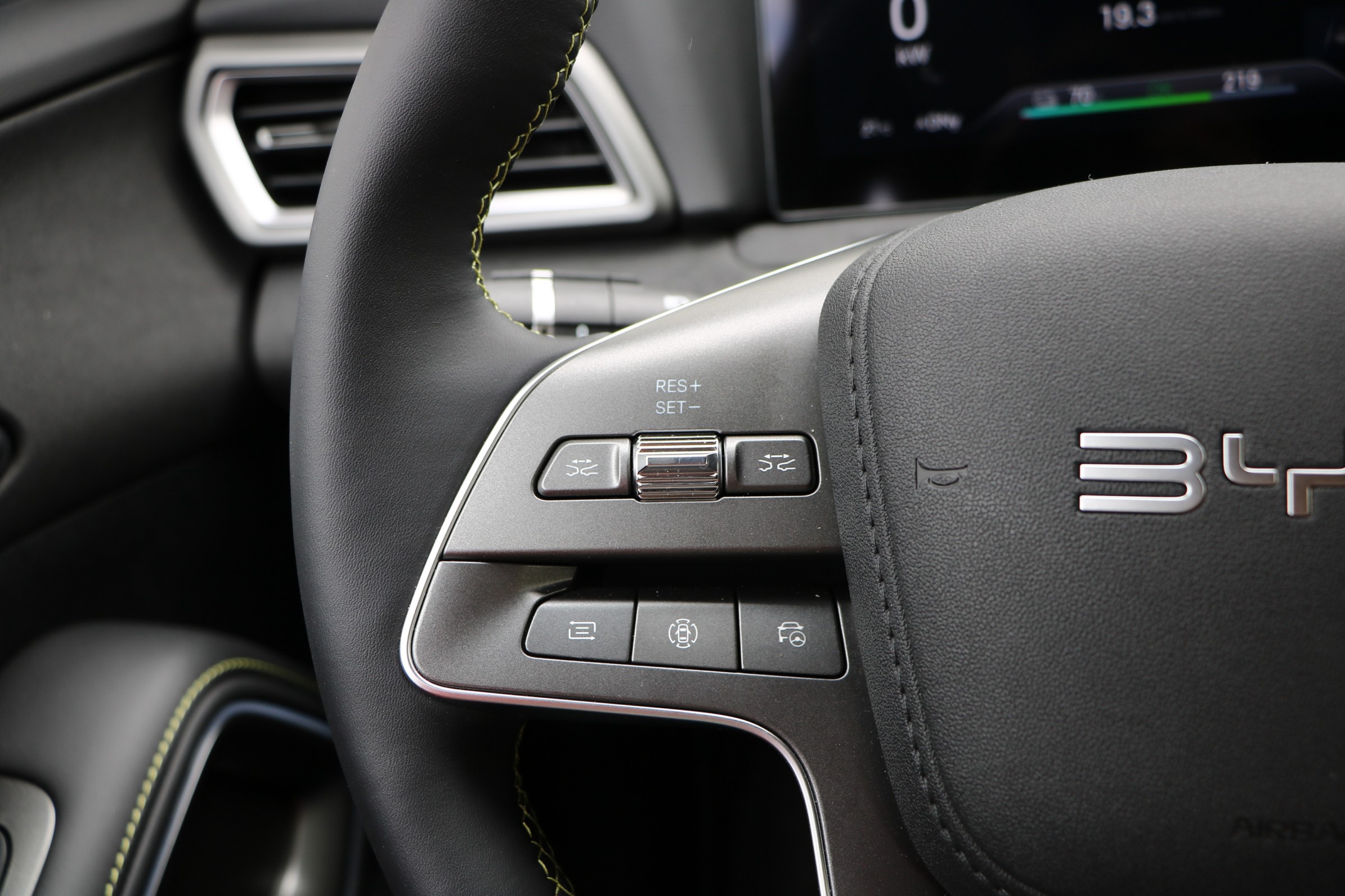 byd_atto2_2025_19 | Vezess | Vezess