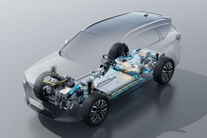 Takarékos családi SUV jön Magyarországra