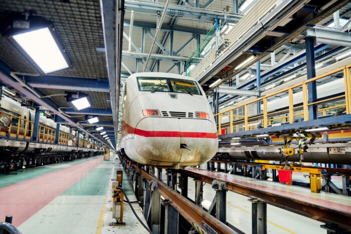 Eszement sebességrekord született: ami nálunk 160, az a németeknél 405 6