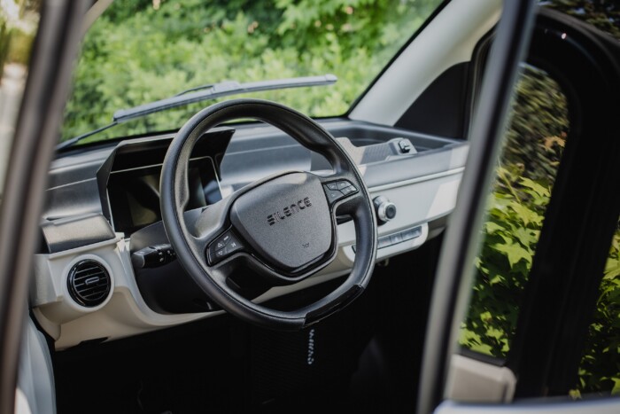 Négy milláért négykerekűbe ültet a Nissan 8