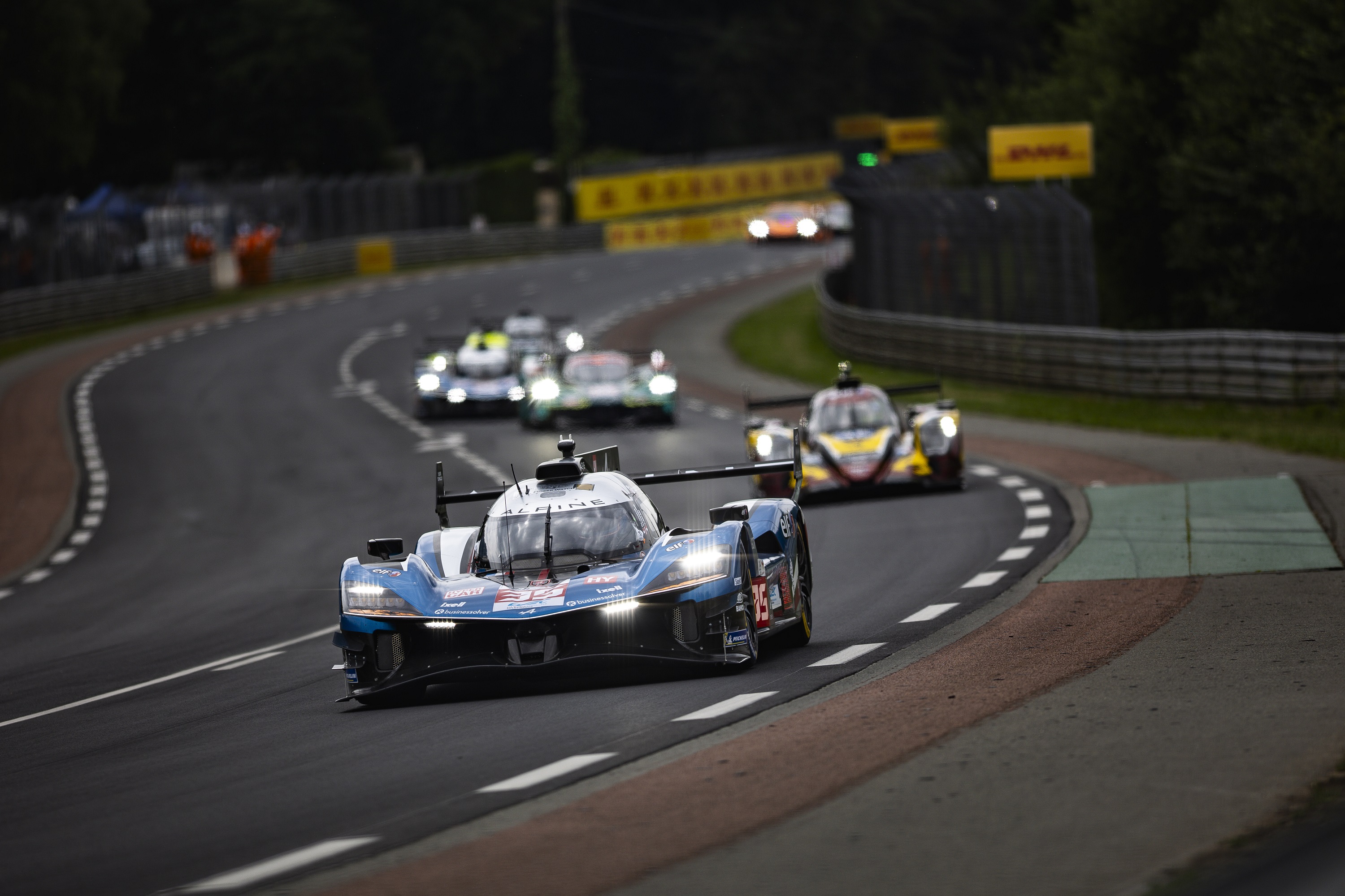 24 HEURES DU MANS 2025 - RACE - SATURDAY | Vezess | Vezess