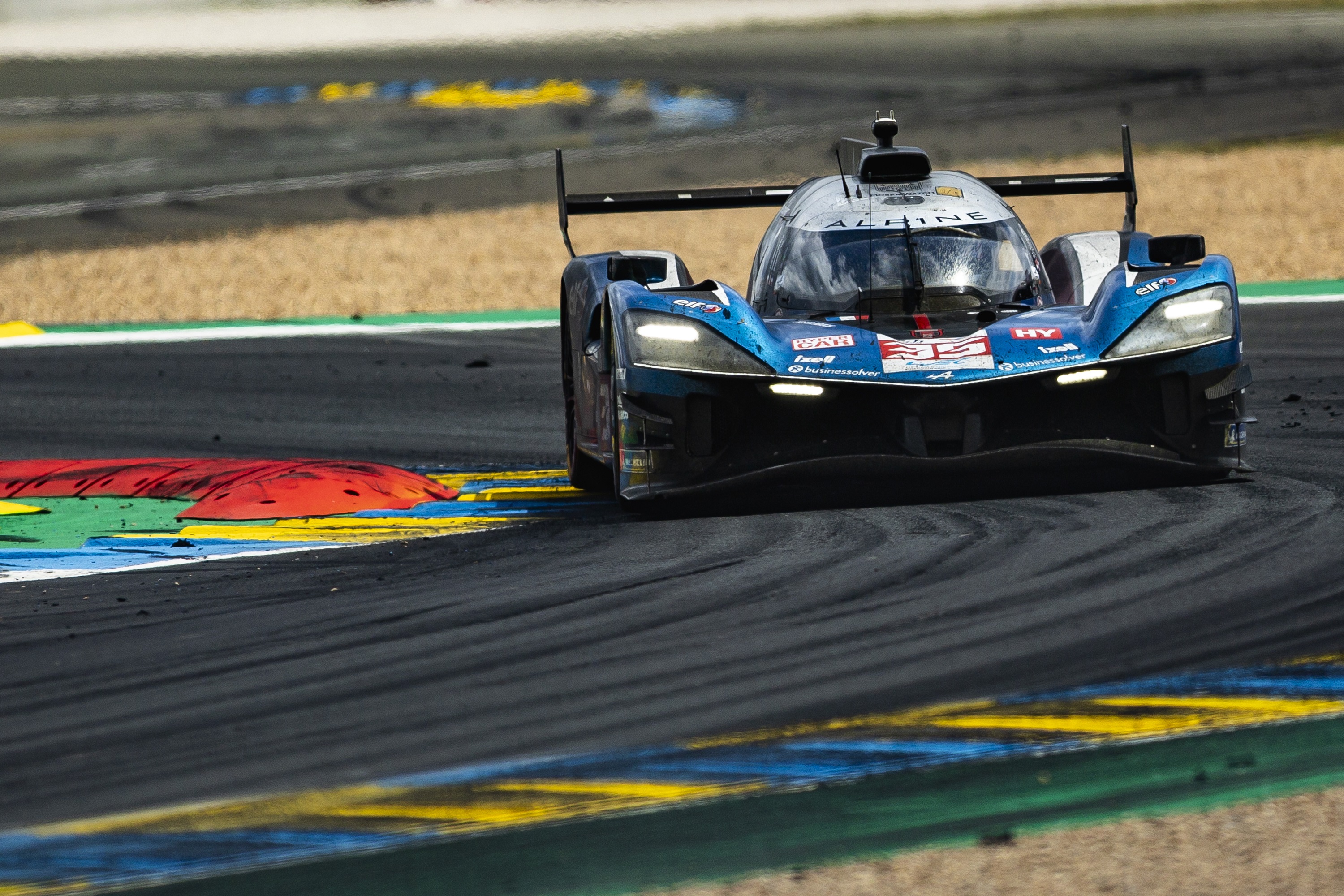 24 HEURES DU MANS 2025 - RACE - SATURDAY | Vezess | Vezess