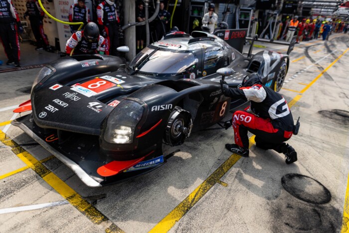 Mindenkiből hülyét csinált a Ferrari Le Mans-ban 7