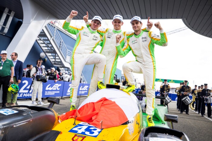 Mindenkiből hülyét csinált a Ferrari Le Mans-ban 8