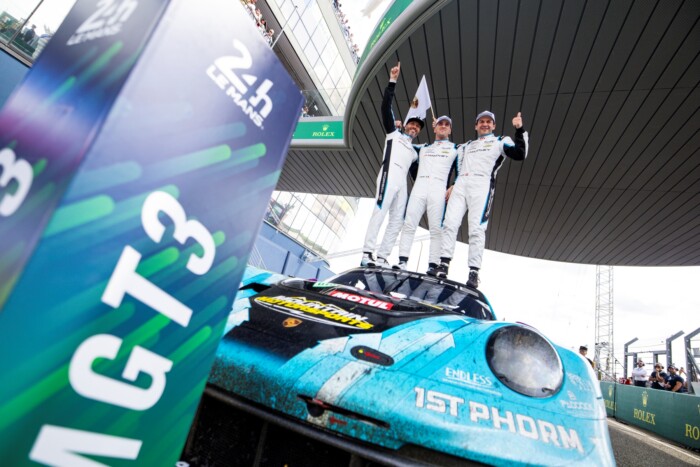 Mindenkiből hülyét csinált a Ferrari Le Mans-ban 9