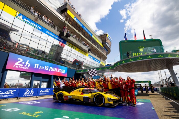 Mindenkiből hülyét csinált a Ferrari Le Mans-ban 6