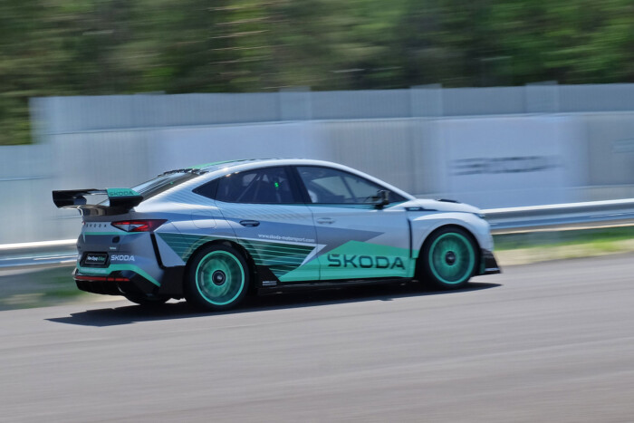 Kipróbáltuk a leggyorsabb Skodát 23