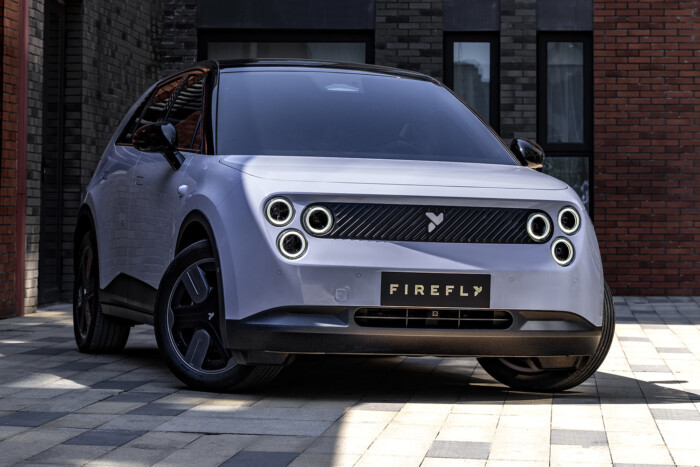 Magyarországra jönnek a cserélhető akkus kínai villanyautók 1