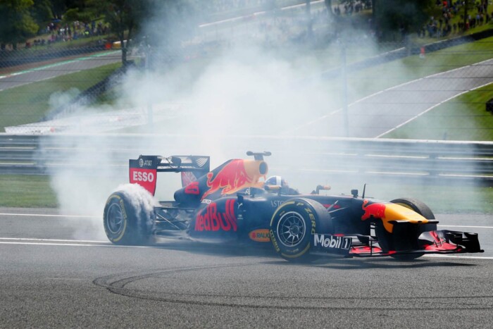 Legendás F1-pilótát hoz Budapestre a Red Bull