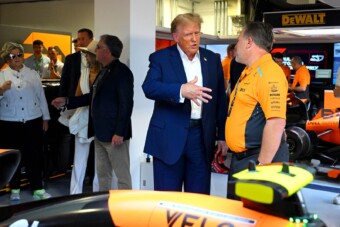 Nonszensz: F1-es autót vezetne Donald Trump?
