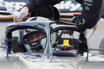 Titkos F1-es tesztet kapott a filmsztár