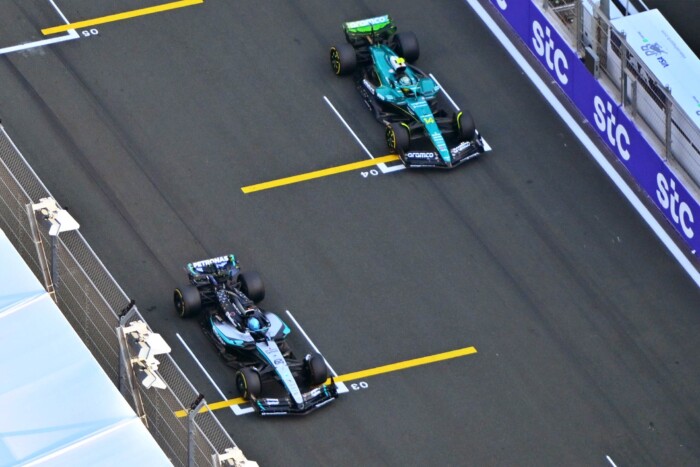 F1: Meglepő pilótát nézett ki az Aston Martin