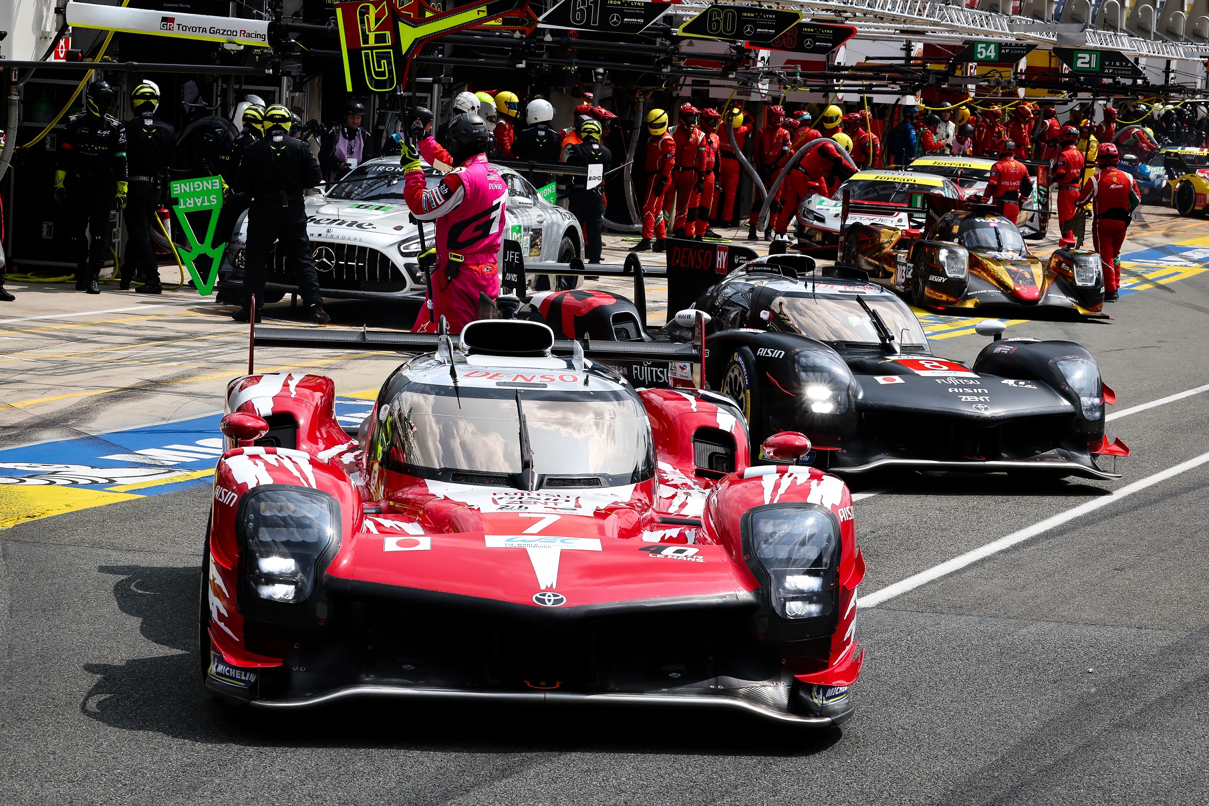 Le Mans 24 Hours - Test Day | Vezess | Vezess