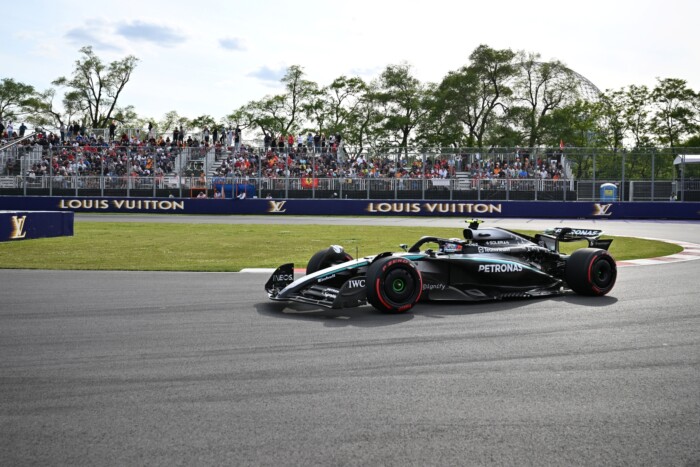 F1: Cápák között érzi magát a Mercedes-ifjonc