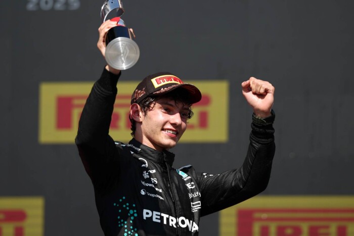 Ma érettségizik a Forma-1 új dobogósa