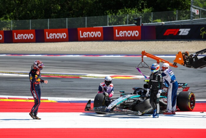 F1: Van, aminek örülhet Verstappen a kiesés után 2